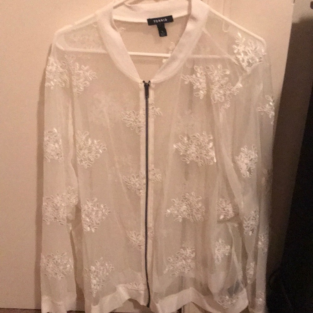 Torrid white lace jacket! Never worn!!